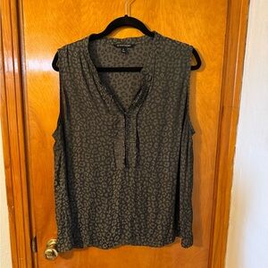 41 Hawthorn Black and Gray Sleeveless V-Neck Tank with Subtle Leopard Print